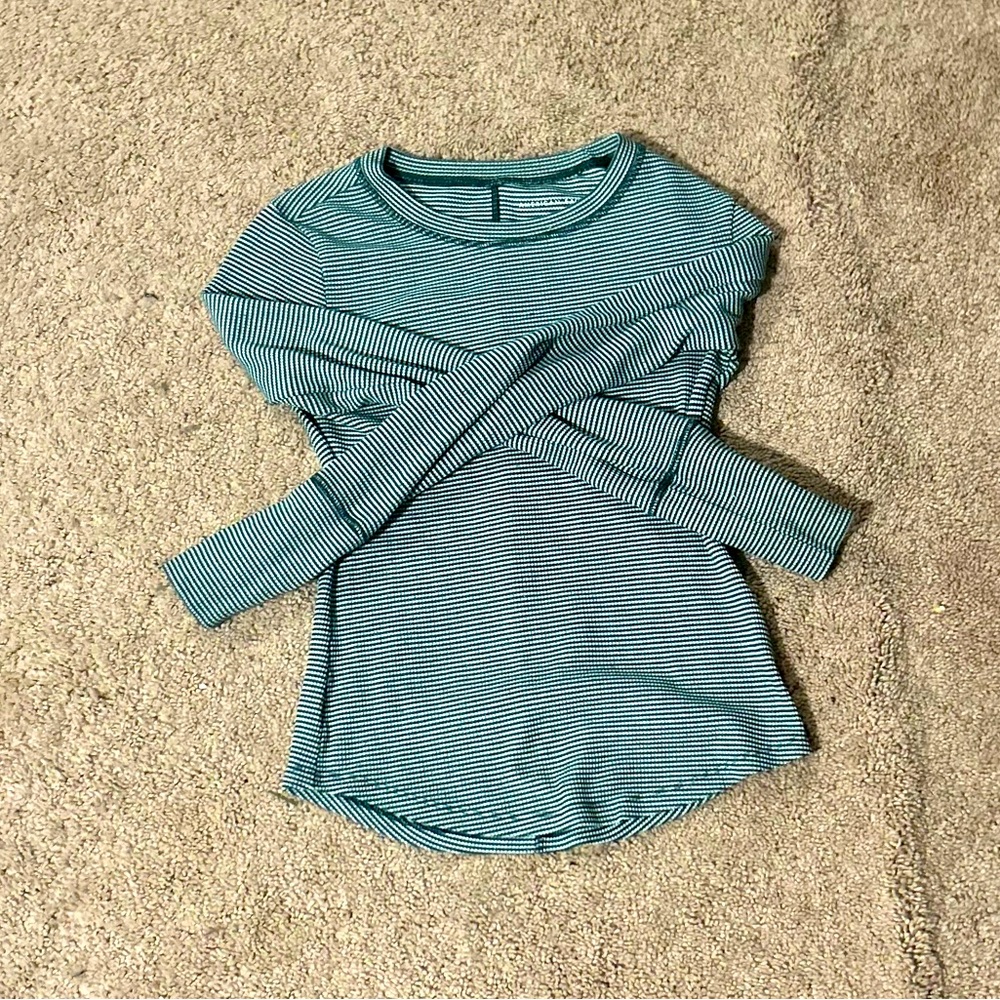 American Eagle stripped long sleeve shirt Sz Small.